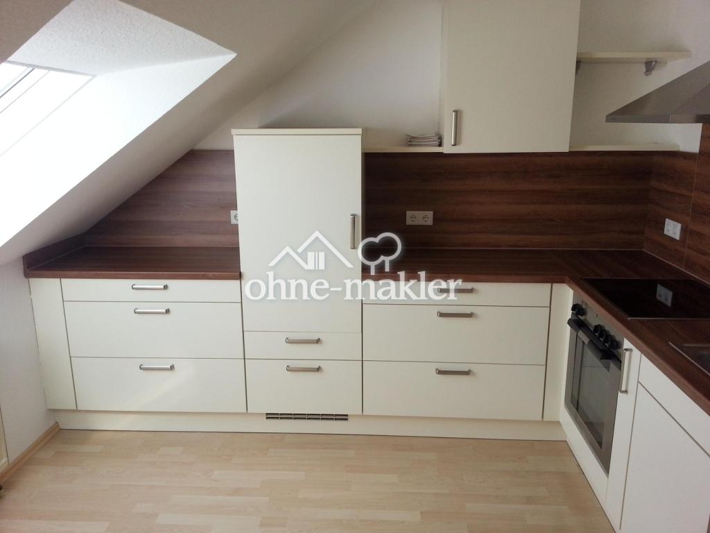 Helle/Ruhige/Sonnige 3-Zimmer-Dach-Wohnung mit schöner Einbauküche in Leinach - Photo 2