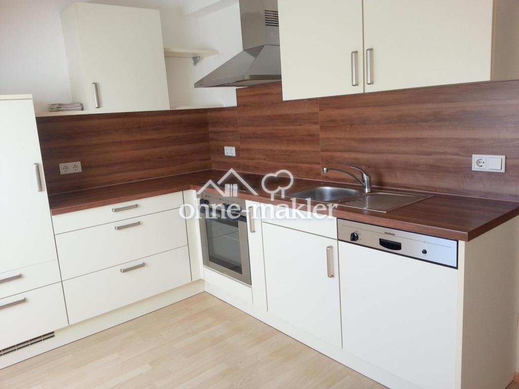 Helle/Ruhige/Sonnige 3-Zimmer-Dach-Wohnung mit schöner Einbauküche in Leinach - Photo 1