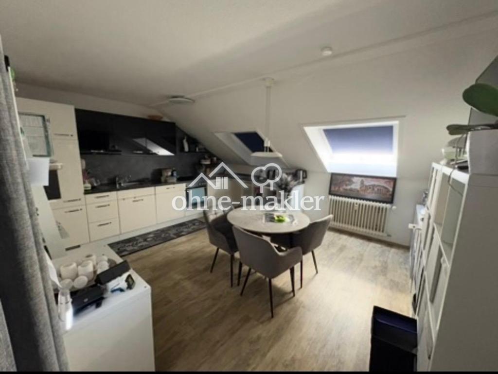 Großzügige 4,5 -Zimmer-Dachgeschosswohnung - Photo 2
