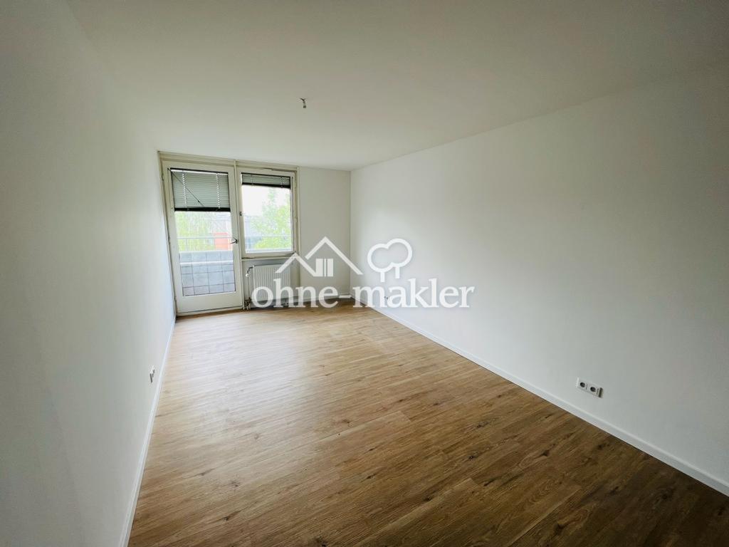 Schöne renovierte 2-Zimmer Wohnung mit Balkon, Einbauküche und TG-Stellplatz - Photo 1