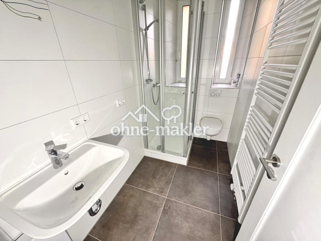 Frisch renovierte 2Zi-Whg. mit neuer Küche - Photo 2