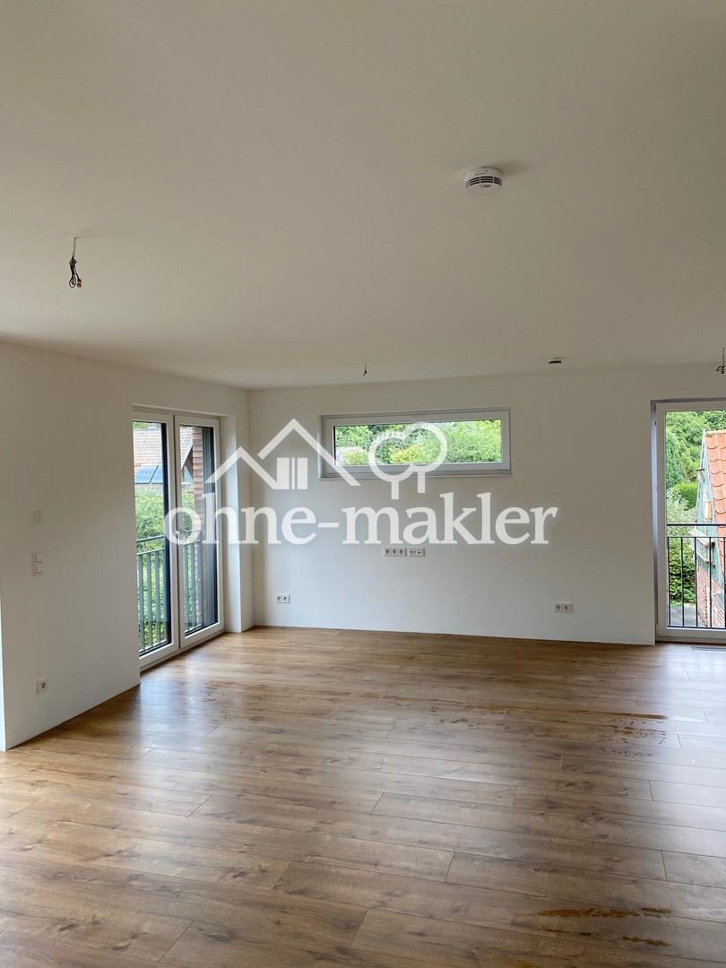 Exklusive 3-Raum-Neubau-Maisonette Wohnung in geh. Ausstattung mit EBK, Balkon und Waldblick - Foto 1