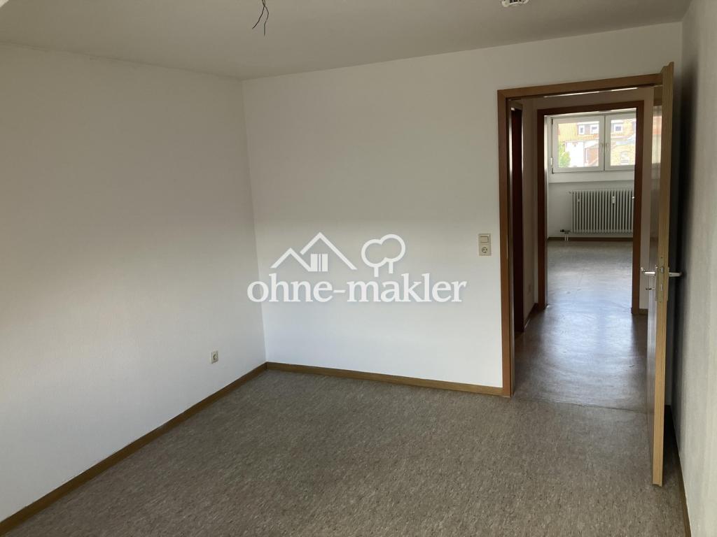 Ruhige und zentrale 2-Zimmer Wohnung mit Balkon im Herzen von Karlsruhe - Foto 1