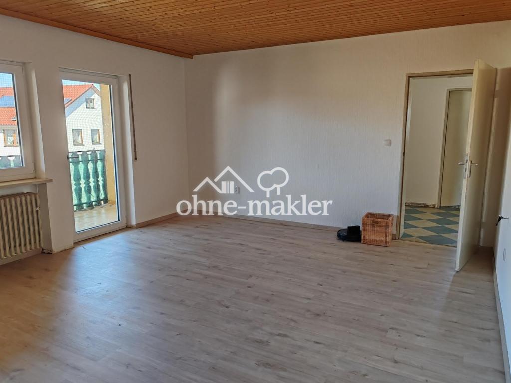 Gepflegtes Einfamilienhaus mit Garten, Garage und neuerer Öl-Brennwertheizung in Berching-Pollanten - Photo 1