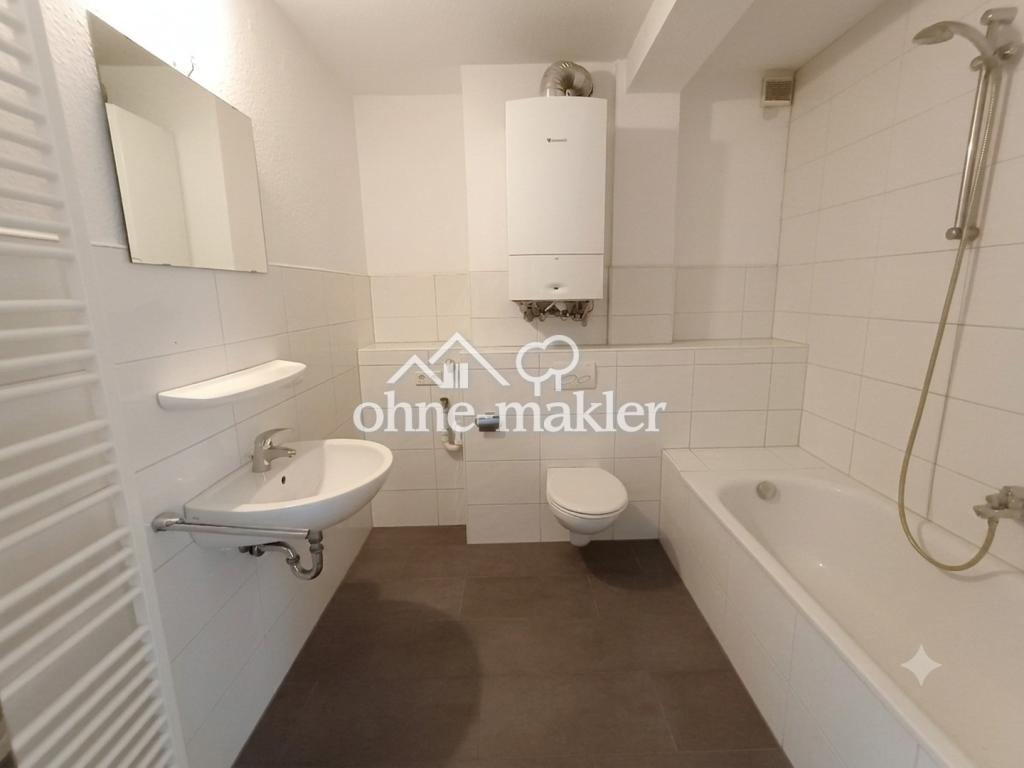 KLINIKVIERTEL: 3-Zimmer-Wohnung - über 100qm - energetisch saniert- Balkon - Ankleidezimmer - Photo 4