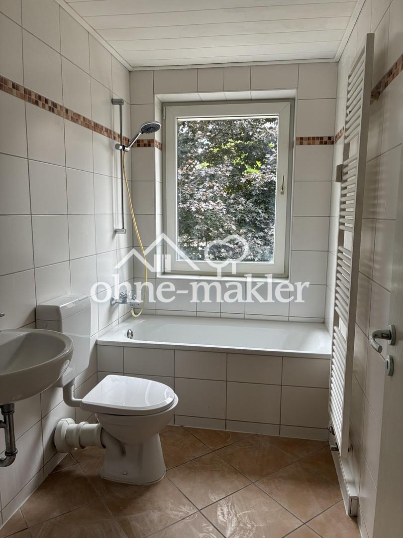 Groß, zentrumsnah, hell, ruhig und mit Balkon - Foto 2