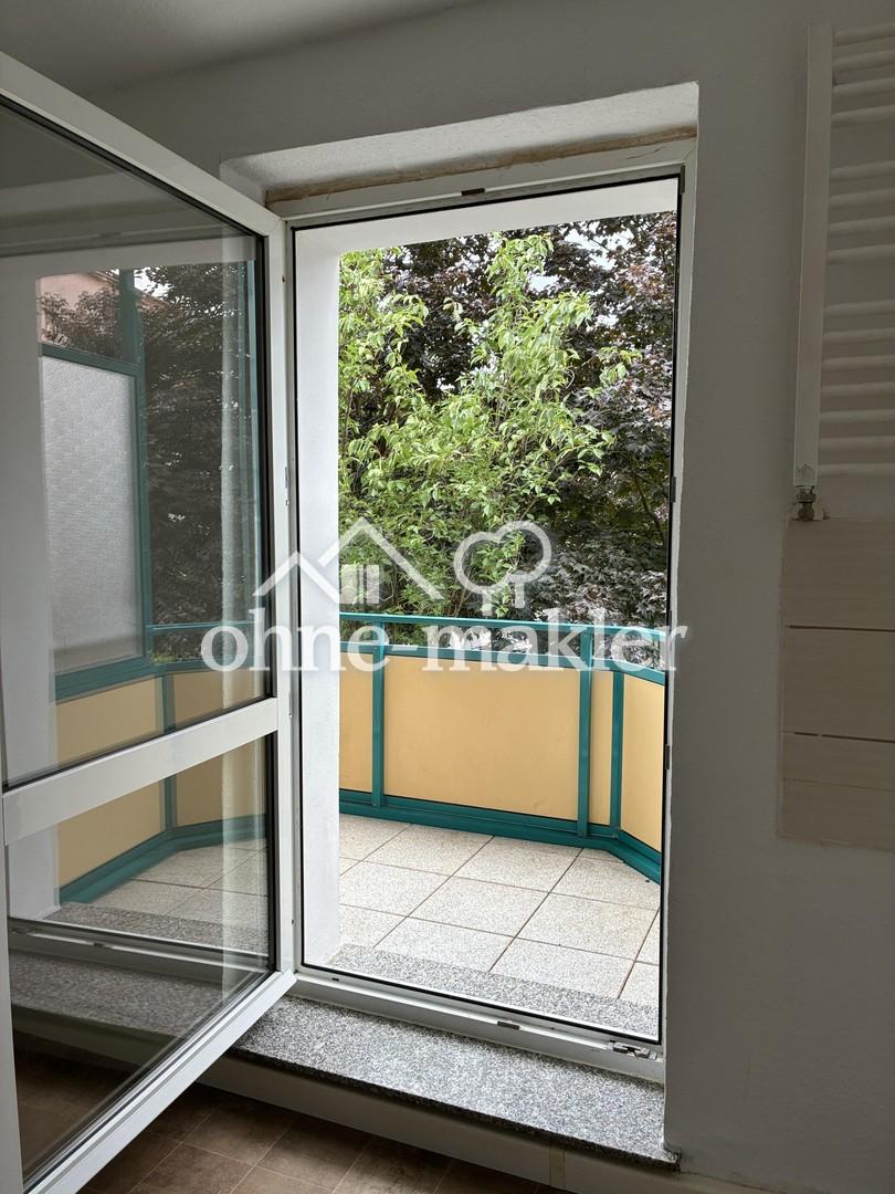 Groß, zentrumsnah, hell, ruhig und mit Balkon - Foto 4