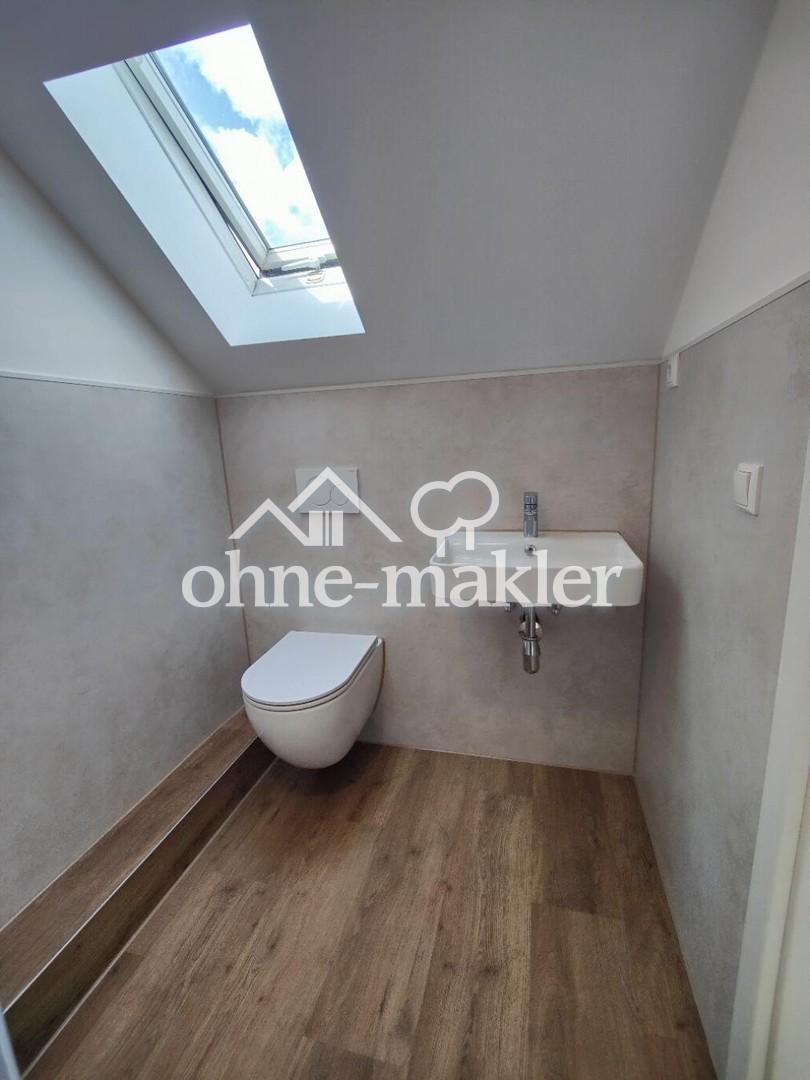 Sanierte Dachgeschosswohnung zum Wohlfühlen - Photo 3