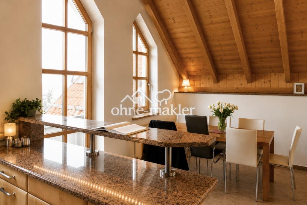 Exklusive Dachgeschosswohnung mit Galerie, Kamin und außergewöhnlichem Wohnambiente - Photo 3