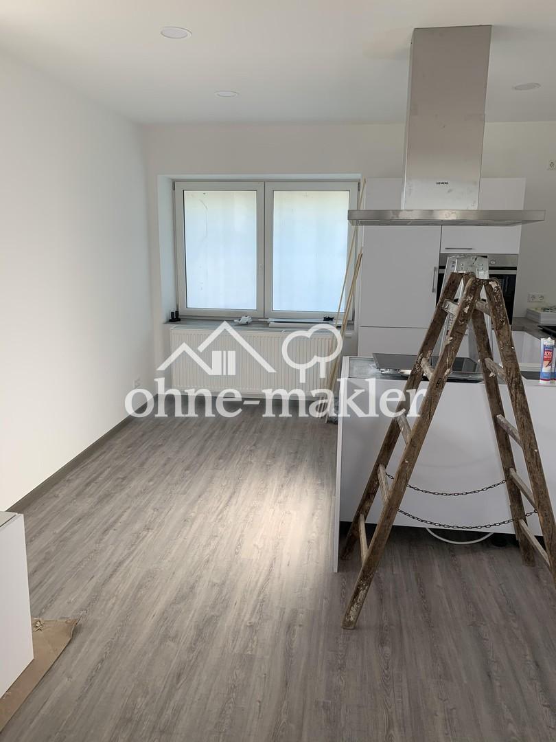 Moderne 3ZKB Wohnung mit großem Bad und Badewanne - Photo 2