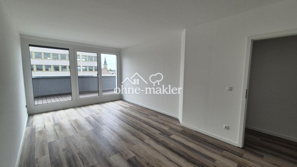 Renoviertes Penthouse mit Dachterrasse und Rundumblick – 5 Zimmer in der City - Photo 1