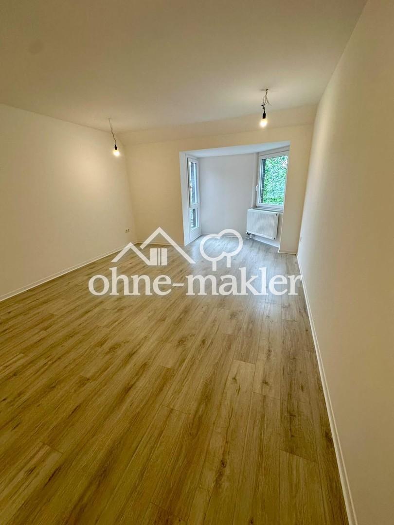 Großzügige 4-Zimmer-Wohnung mit ca. 135 m², Balkon, 2 Bädern, Aufzug und Garage in Düsseldorf-Bilk - Foto 2