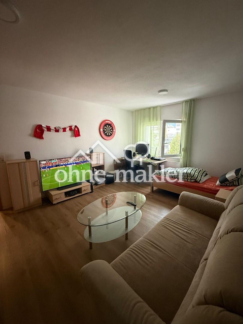 Exklusive 3 - Zimmer-Wohnung in zentraler Lage mit großem Balkon - Photo 2