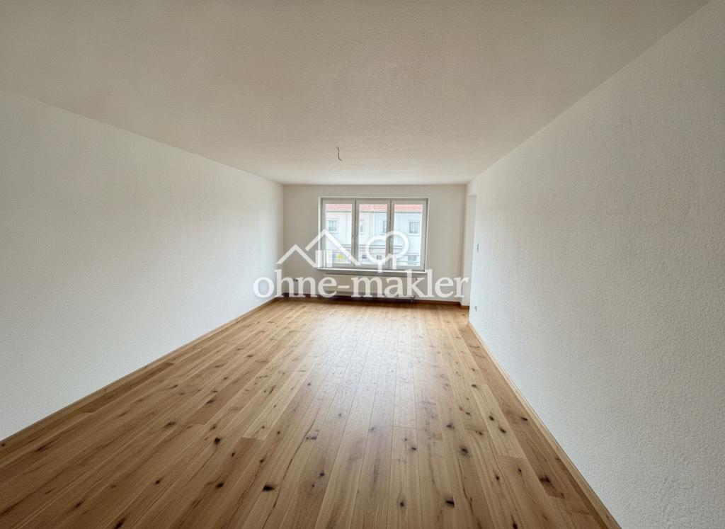 Ruhige, komplett neu renovierte 3 Zimmer Wohnung in kleiner Wohnanlage - Foto 1