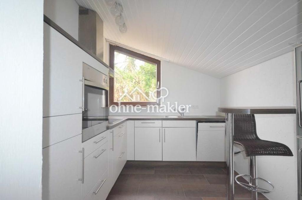 Helle 2-Zimmer DG mit Balkon, Kamin in sehr guter Wohnlage auf der Gerlinger Schillerhöhe - Photo 4