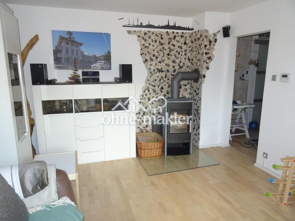 Charmante 2,5-Zimmer-Maisonette mit ausgebautem Spitzboden über den Dächern von Zuffenhausen - Photo 1