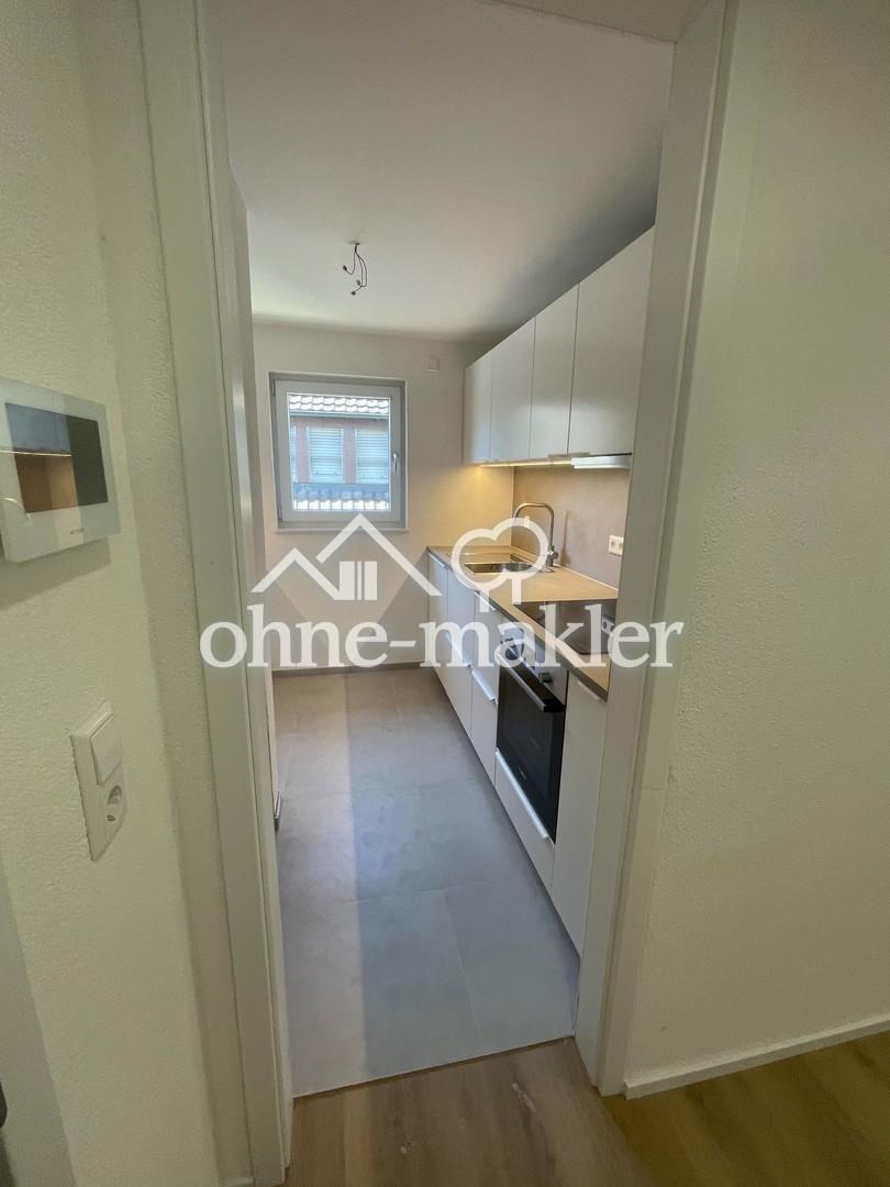 Modern sanierte 2-Zimmer-Wohnung mit Einbauküche und Garage in Ludwigsburg-Hoheneck - Photo 2