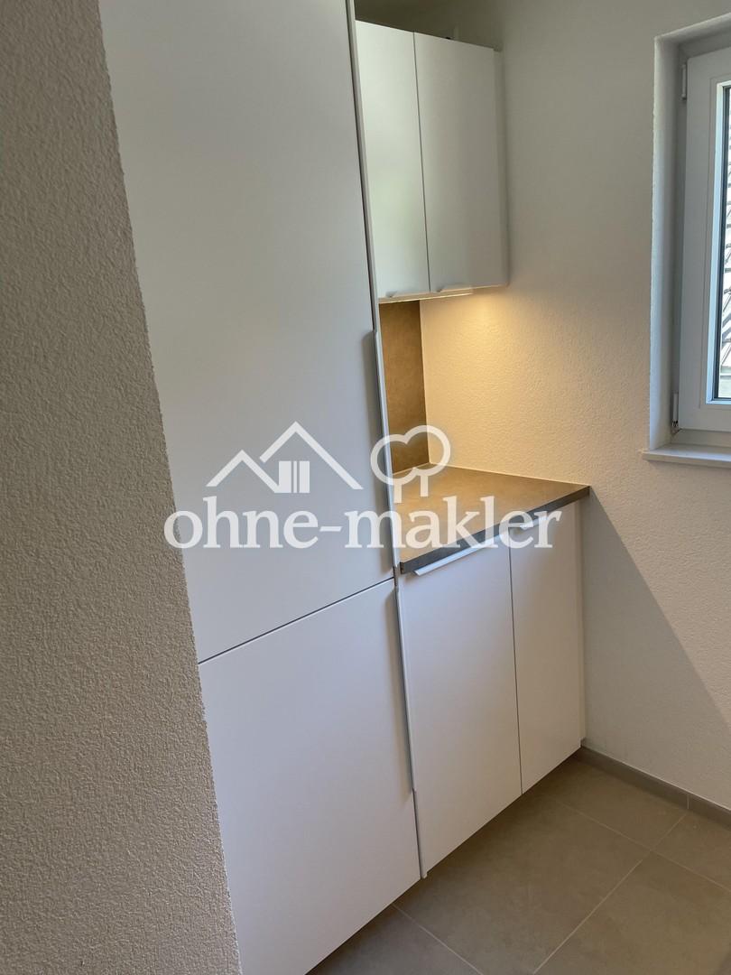 Modern sanierte 2-Zimmer-Wohnung mit Einbauküche und Garage in Ludwigsburg-Hoheneck - Photo 1