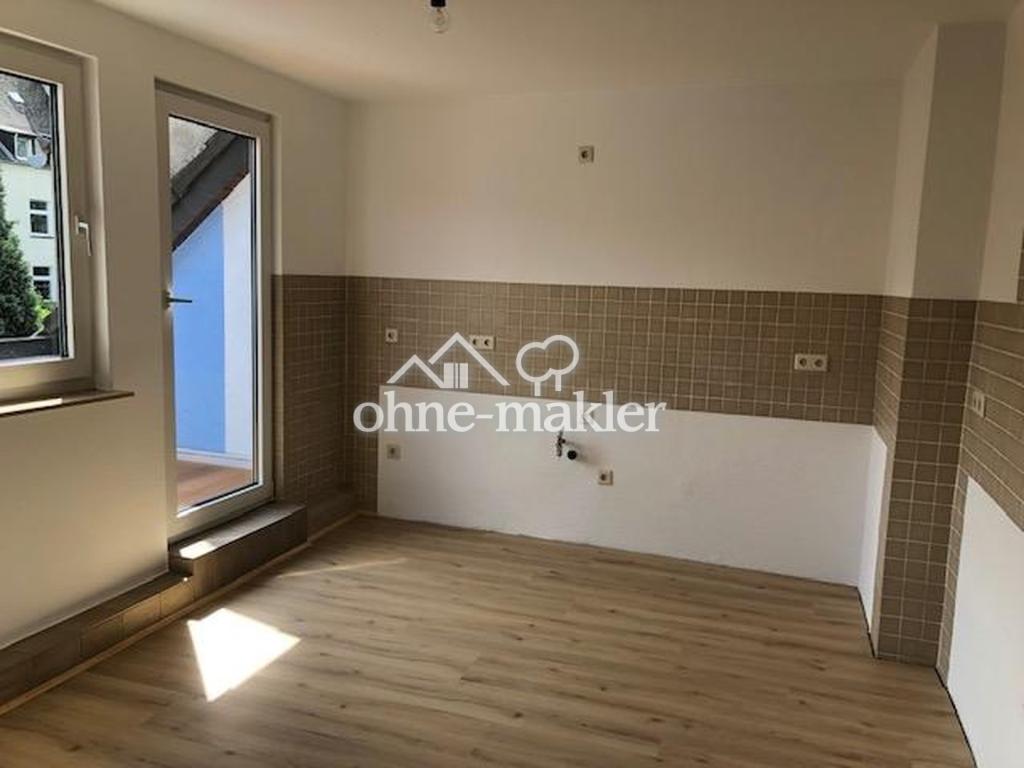 3-Raum DG Wohnung mit Balkon - Foto 1
