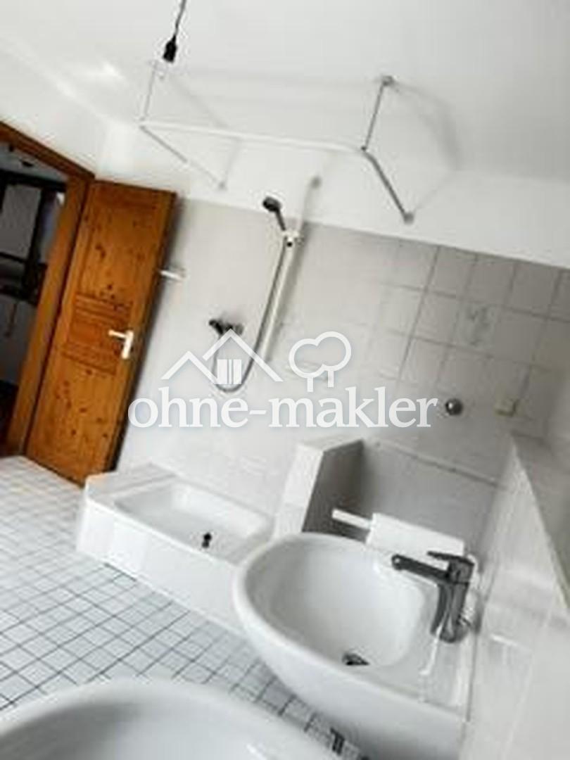 3-Raum DG Wohnung mit Balkon - Photo 2