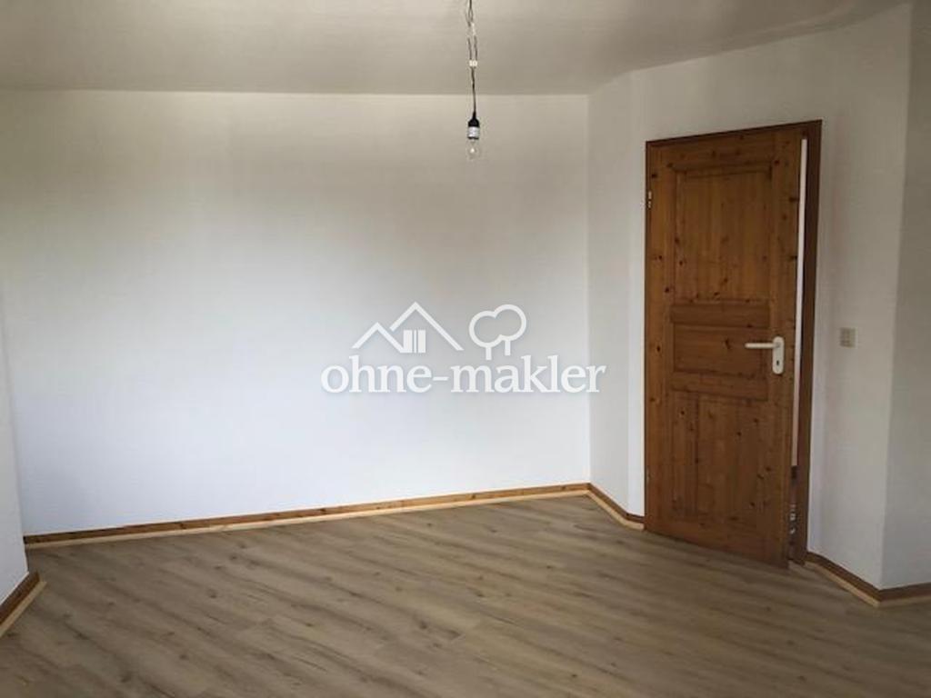 3-Raum DG Wohnung mit Balkon - Foto 1