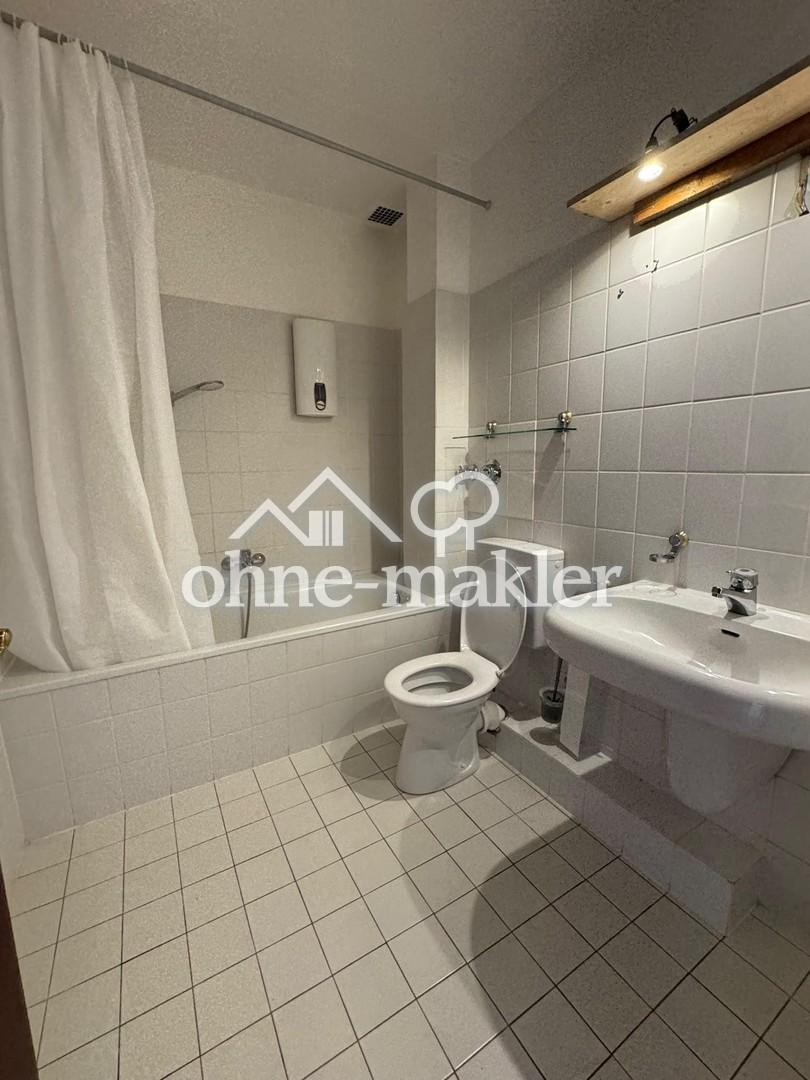 Von privat! - Schöne 2,5 Zimmer-Wohnung mit Balkon, Keller, Stellplatz - Photo 2