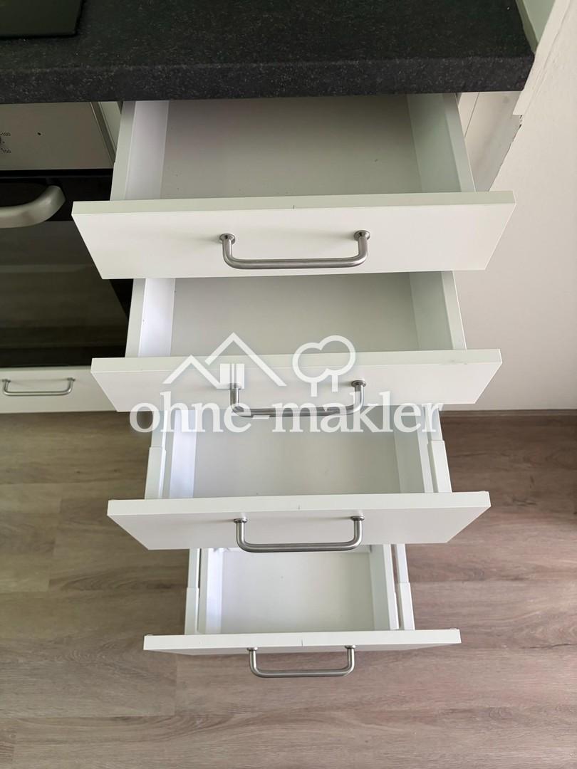 ERSTBEZUG NACH RENOVIERUNG – 2-Zimmer-Wohnung mit neuer Einbauküche in Stuttgart-Kaltental - Foto 3