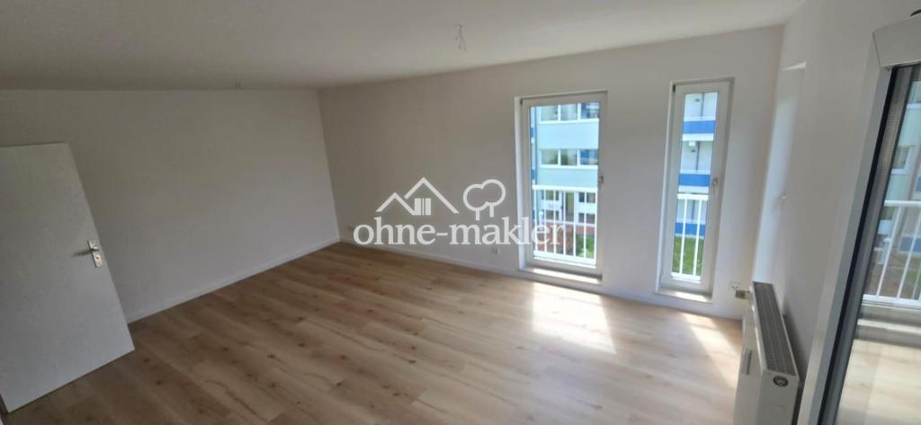 zwei Zimmer Wohnung in Bernau bei Berlin mit Balkon & Tiefgarage frisch renoviert - Photo 2