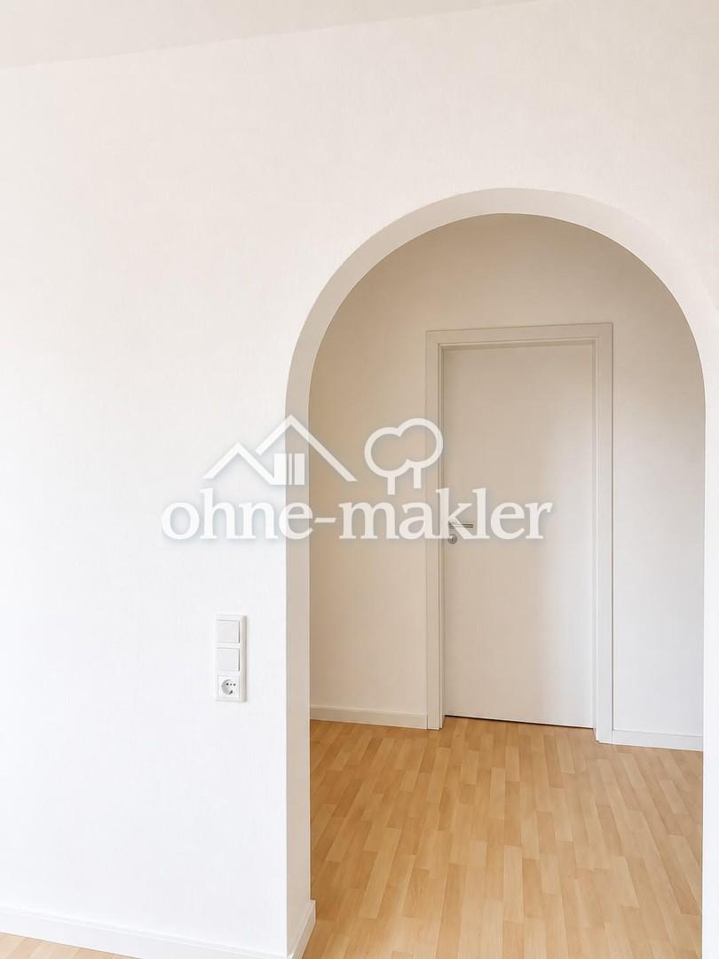 84 m² DG-Wohnung, Balkon, Klima, Erstbezug nach Renovierung! - Photo 4