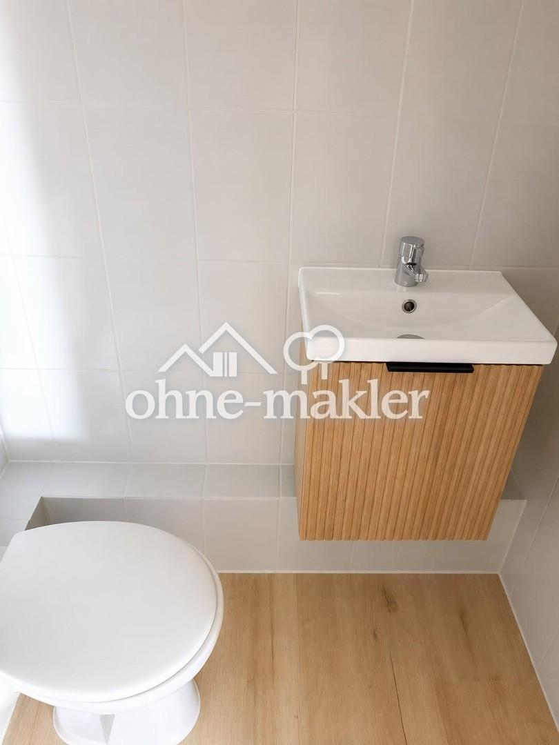 84 m² DG-Wohnung, Balkon, Klima, Erstbezug nach Renovierung! - Photo 1