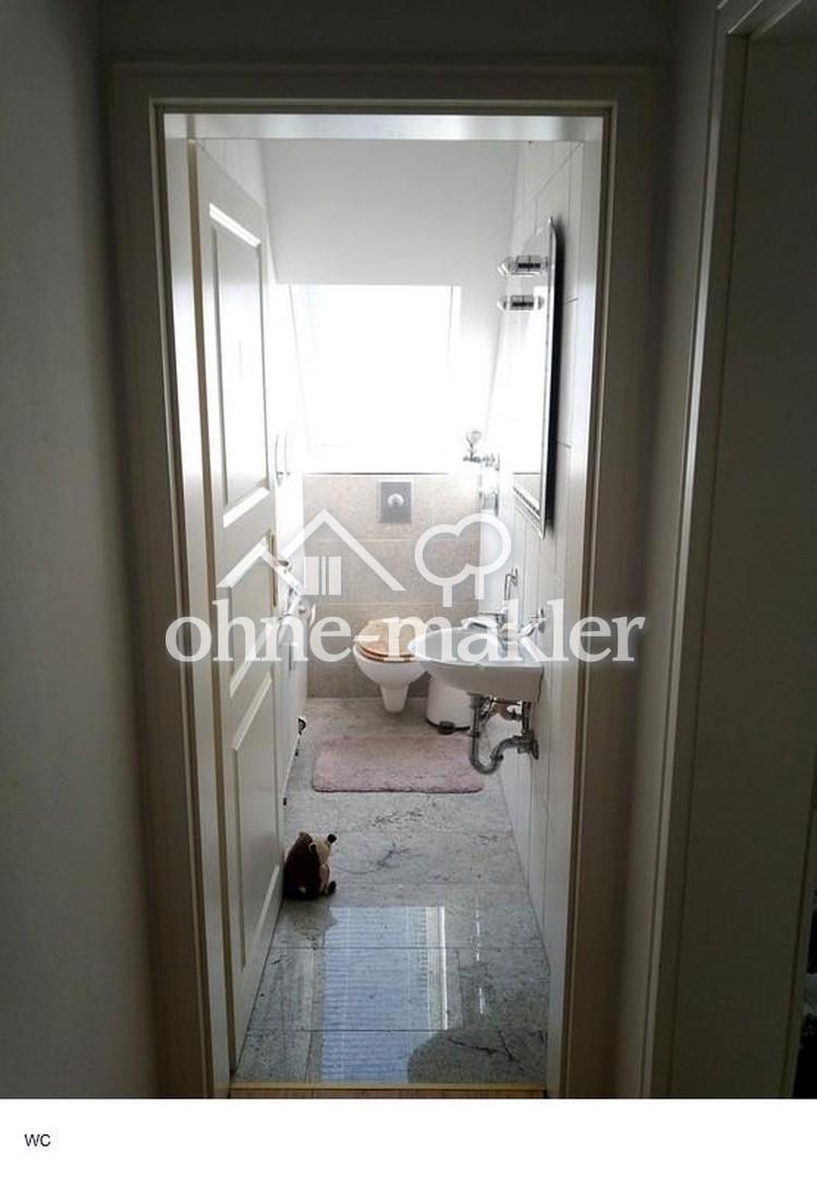 Helle, freundliche Dachgeschoß- Wohnung 2 ZKB - Photo 4