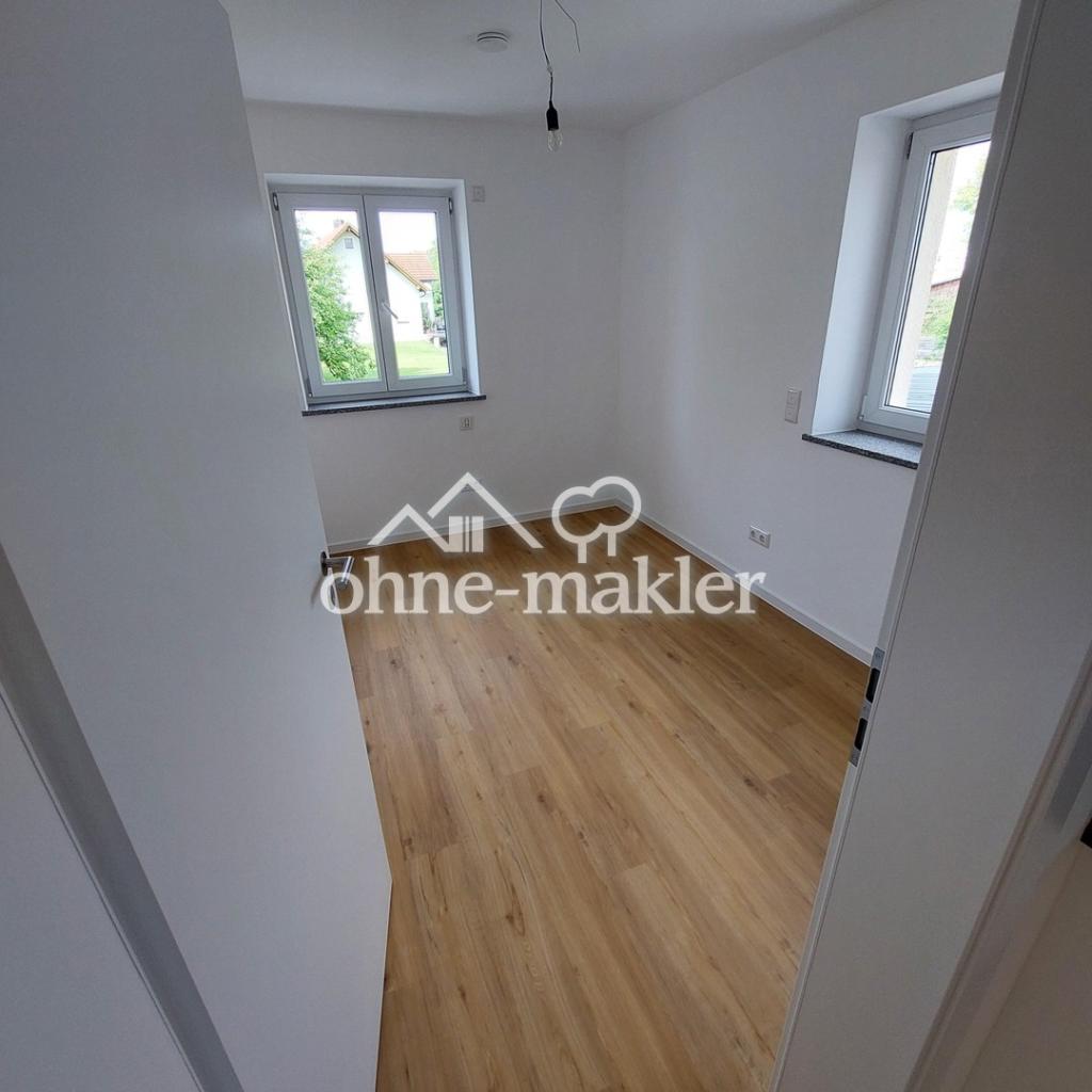 Helle und moderne 4,5 Zimmer Wohnung in ruhiger Lage in Hemau - Photo 4