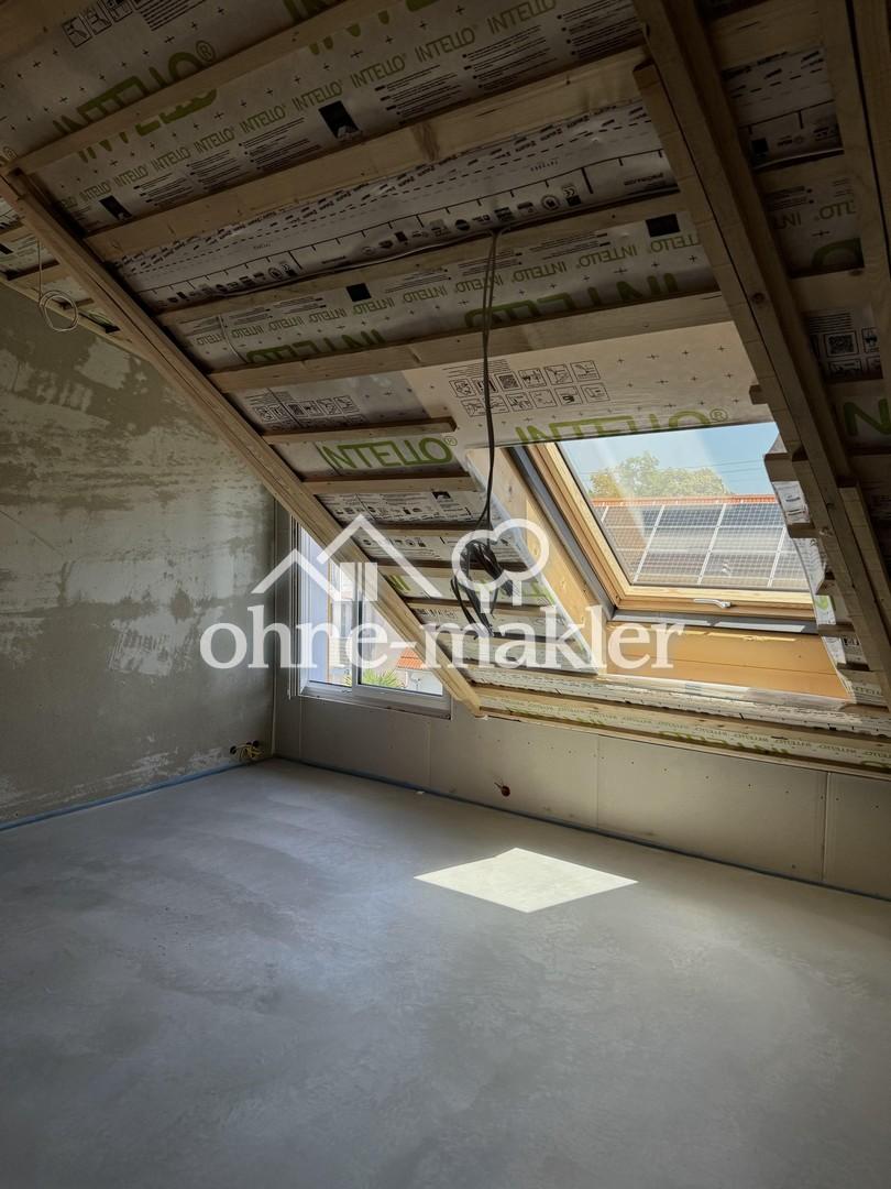 Architekten-Maisonette-Wohnung mit 2 Balkonen: Erstbezug 01.08 - Foto 2
