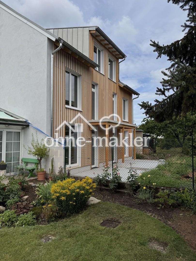 Architekten-Maisonette-Wohnung mit 2 Balkonen: Erstbezug 01.08 - Foto 1