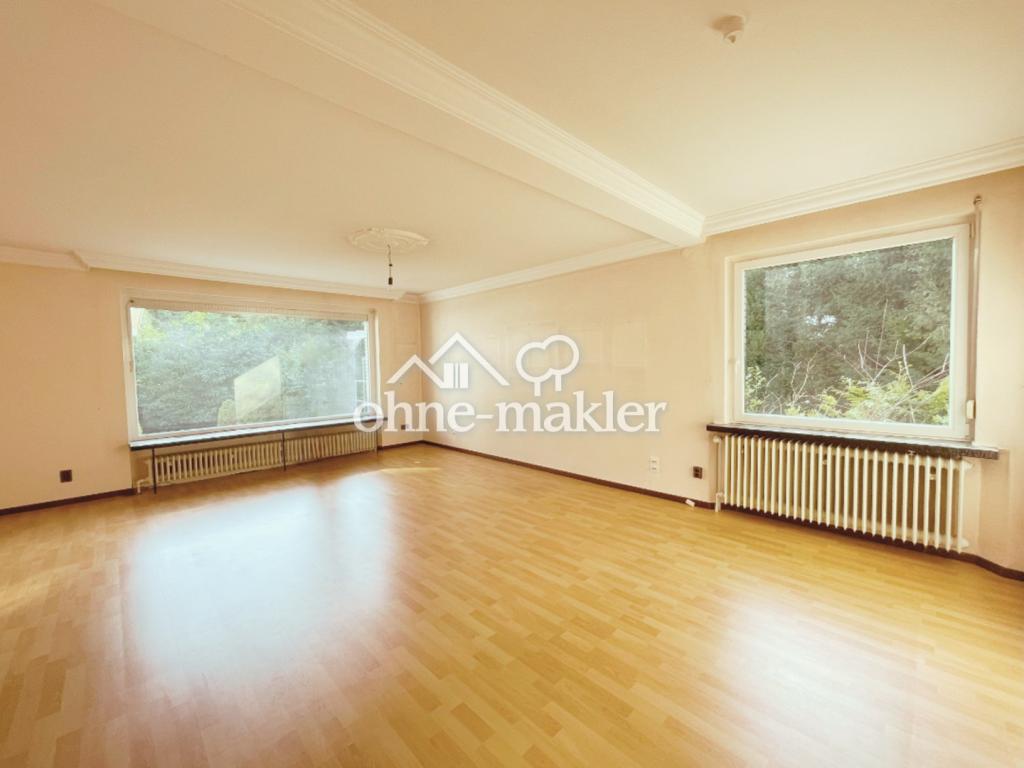 Im Grünen Speckgürtel Hamburgs: Großzügiges Einfamilienhaus mit Garage - Photo 1