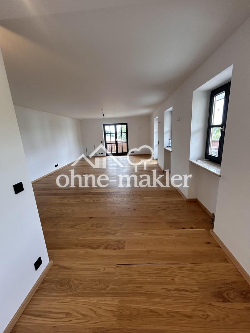 Großzügiger Wohnbereich, 50 m² Dachterrasse und Bergblick – Wohnen in Aschau - Photo 3