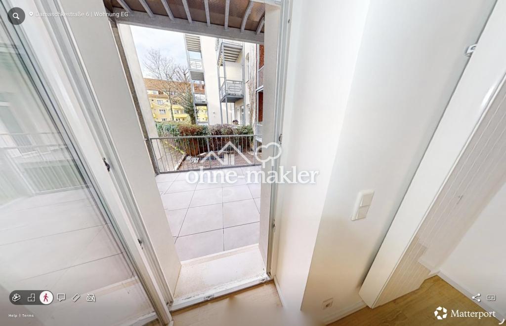 Erstbezug: Modernisierte, helle & zentrale Altbau-Wohnung (2 Zimmer, Hochparterre) - Photo 5