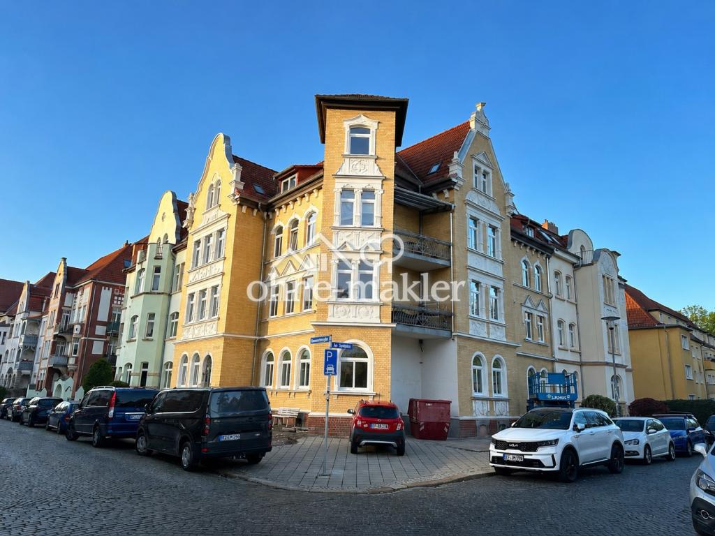 Erstbezug: Modernisierte, helle & zentrale Altbau-Wohnung (2 Zimmer, Hochparterre) - Foto 4