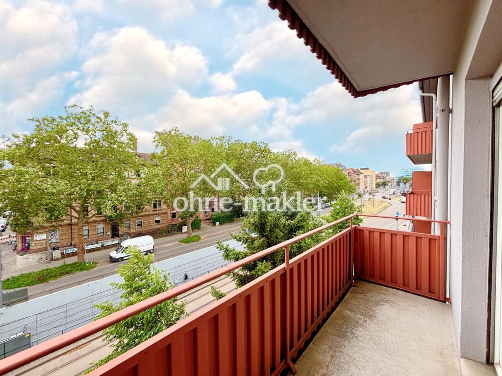 Modernisierte 2-ZKB mit Balkon & Einzelgarage nahe KIT – Karlsruhe-Oststadt - ab sofort - Photo 3