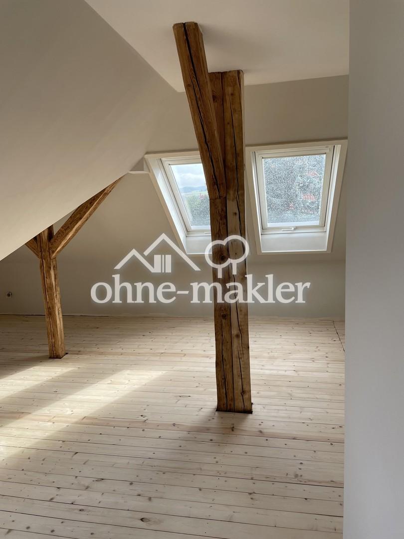 Charmante Dachgeschosswohnung mit besonderem Wohnflair - Foto 4