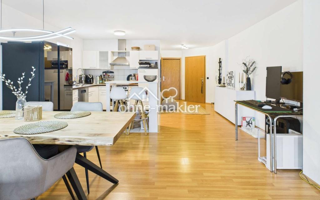 Zentrale & renovierte 2-Zimmer-Stadtwohnung in Ludwigsburg, mit neuer EBK und TG-Stellplatz! - Foto 1