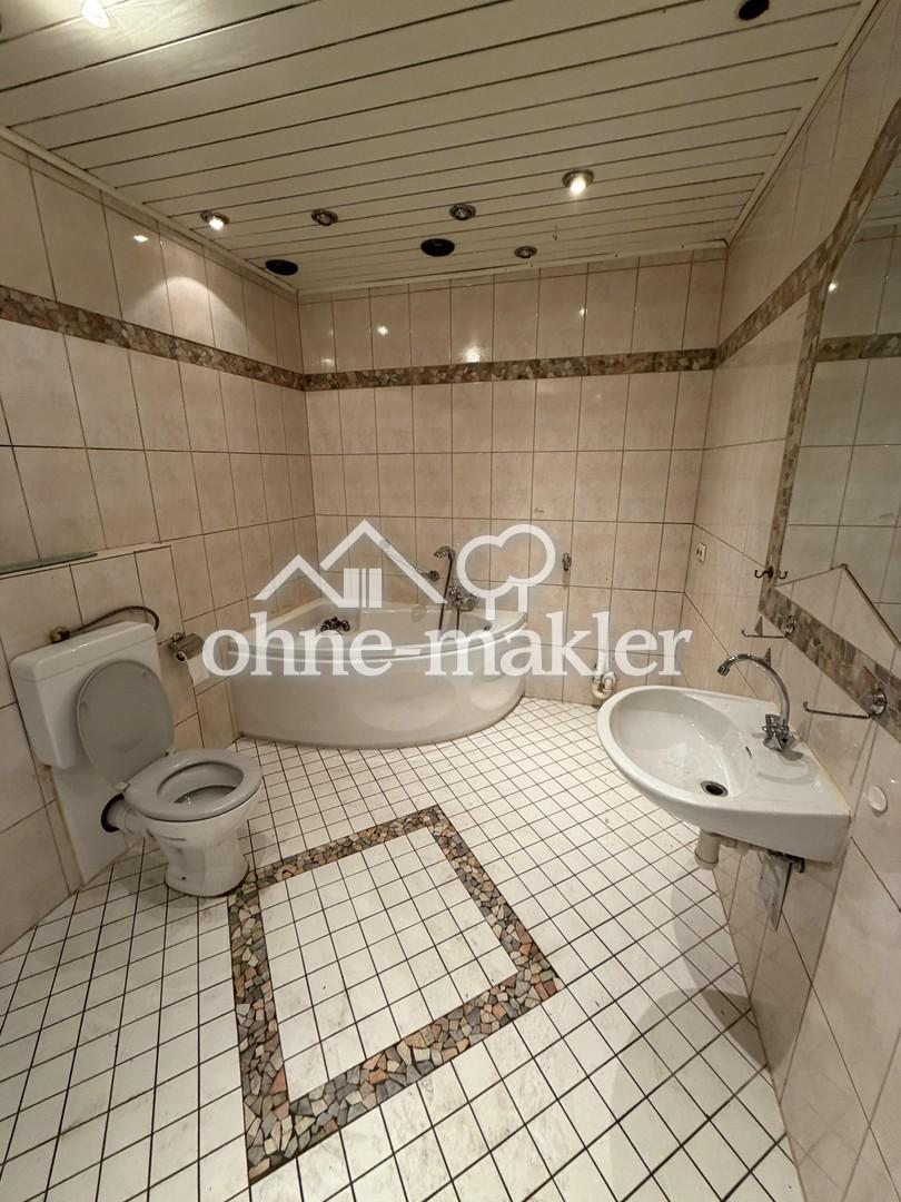 Großzügige 3-Zimmer-EG-Wohnung mit Renovierungsbonus – ideal für Handwerker / Eigenleistung - Foto 3