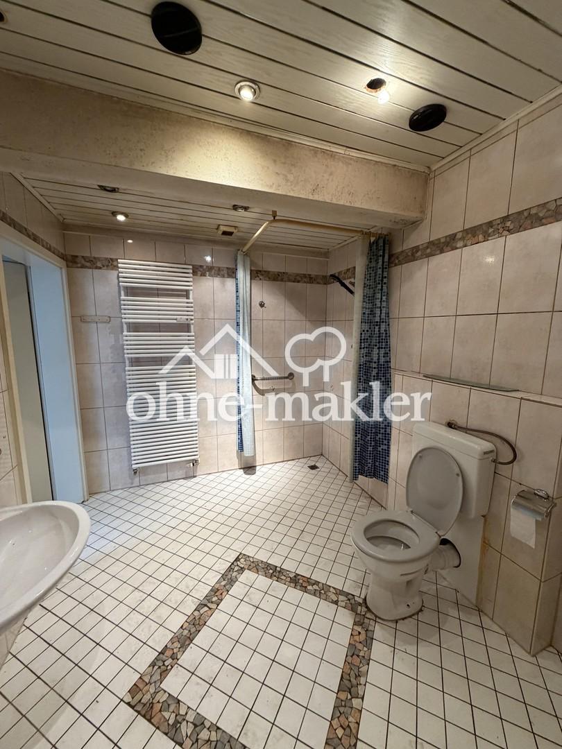 Großzügige 3-Zimmer-EG-Wohnung mit Renovierungsbonus – ideal für Handwerker / Eigenleistung - Foto 2