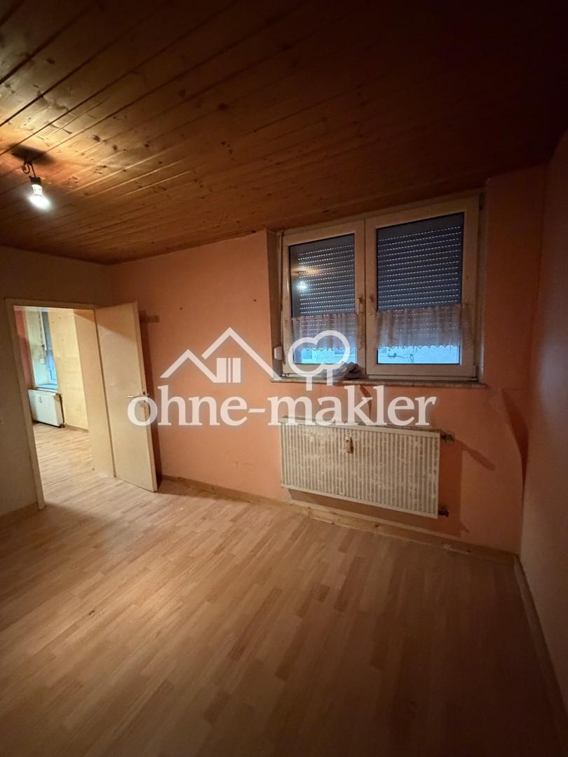 Großzügige 3-Zimmer-EG-Wohnung mit Renovierungsbonus – ideal für Handwerker / Eigenleistung - Foto 1