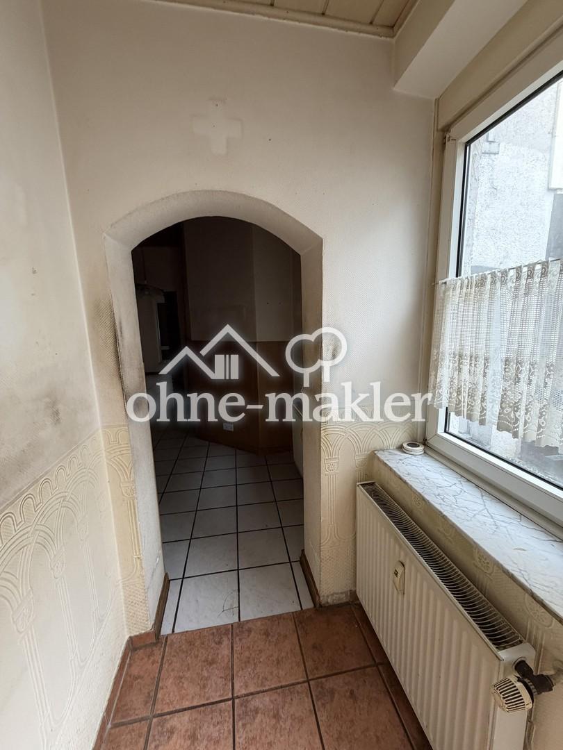 Großzügige 3-Zimmer-EG-Wohnung mit Renovierungsbonus – ideal für Handwerker / Eigenleistung - Foto 4