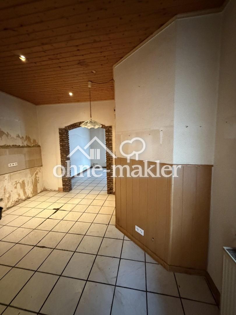 Großzügige 3-Zimmer-EG-Wohnung mit Renovierungsbonus – ideal für Handwerker / Eigenleistung - Foto 5