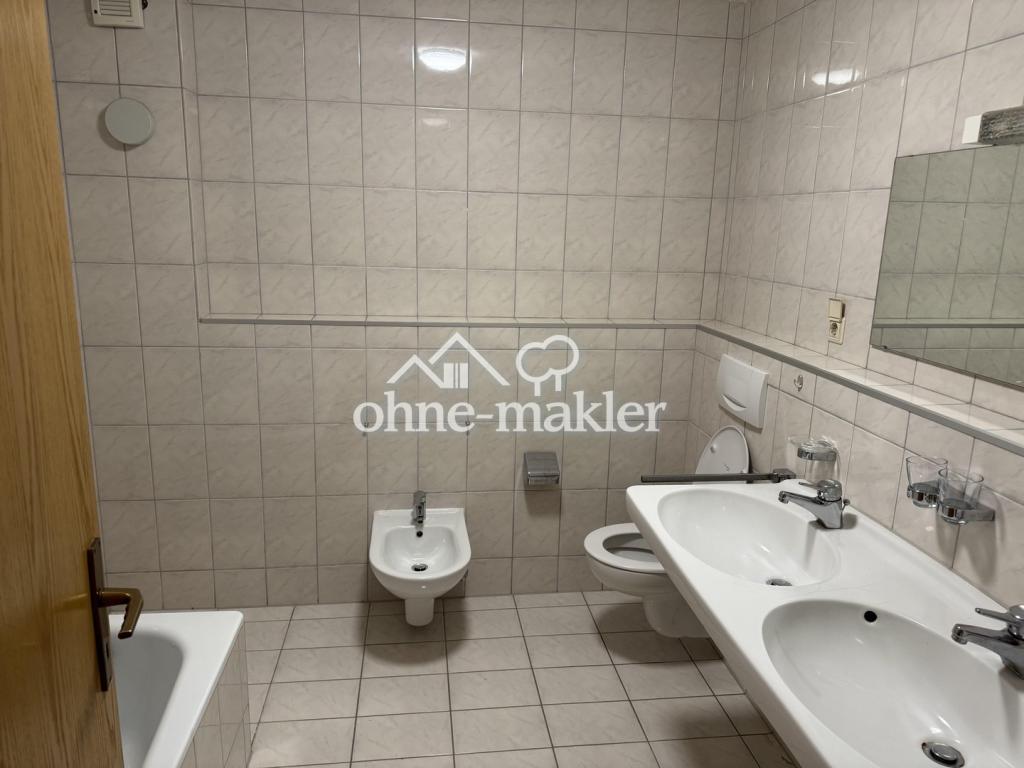 3,5-Zimmer-Wohnung mit Balkon & Garage – ideal für Grenzgänger (Nähe Rafz) zu vermieten! - Foto 5