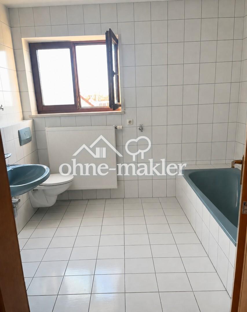 Modern renovierte 3,5-Zimmer-Maisonette mit großem Hobbyraum und Balkon - Foto 1