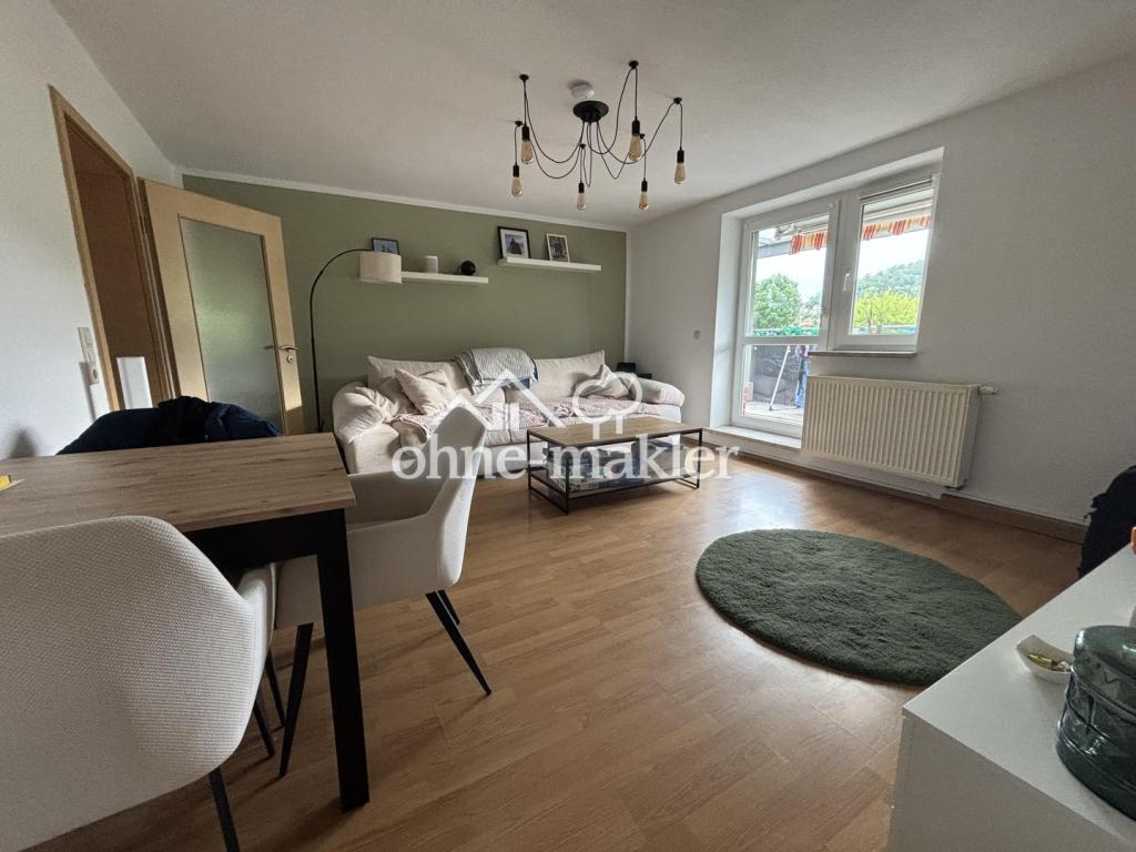Helle 3-Zimmer-Dachgeschosswohnung mit Balkon & Einbauküche – Haustiere erlaubt - Photo 1
