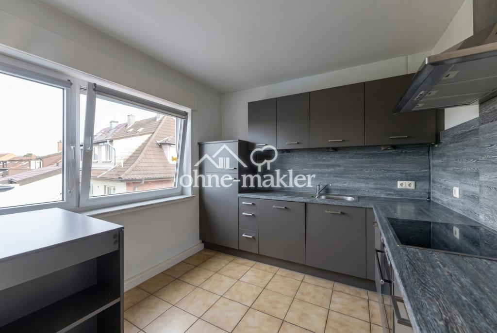 Helle 3-Zimmer Wohnung mit Küche und Balkon - Foto 3